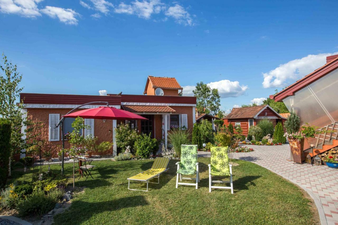 Apartments Margetic Zivike Екстер'єр фото