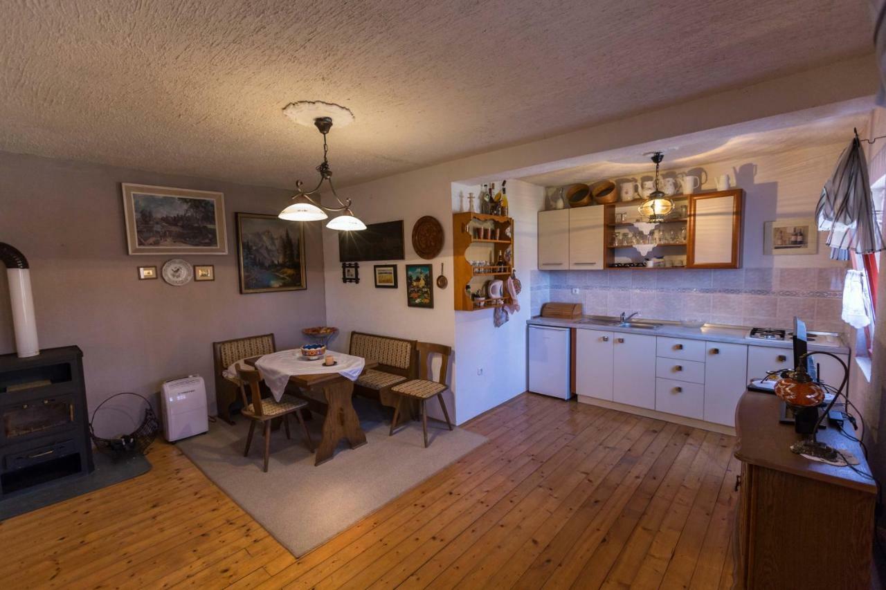 Apartments Margetic Zivike Екстер'єр фото