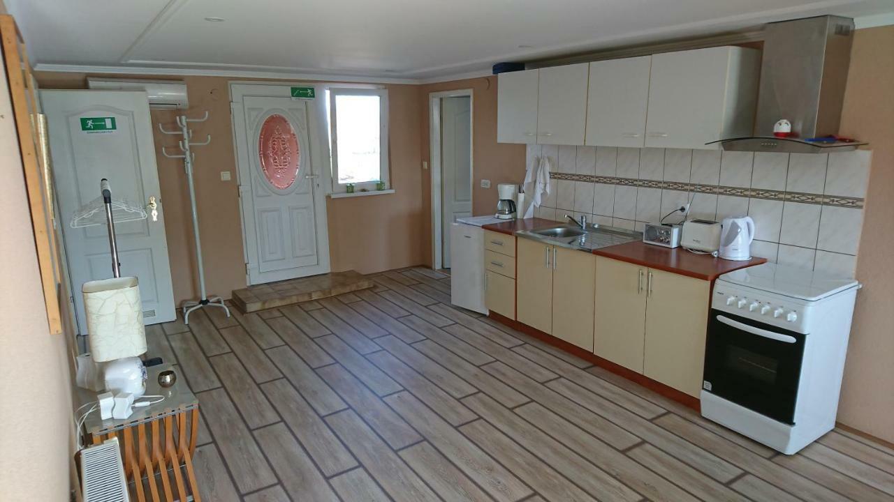 Apartments Margetic Zivike Екстер'єр фото