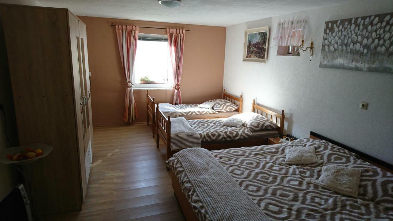 Apartments Margetic Zivike Екстер'єр фото